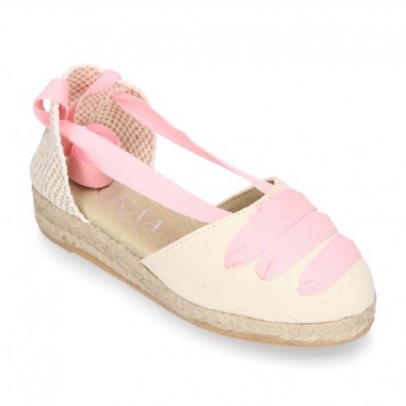 NEW Ballerina Espadrilles size 37/ 7US. Just beautiful! These are show stoppers! - Picture 1 of 2